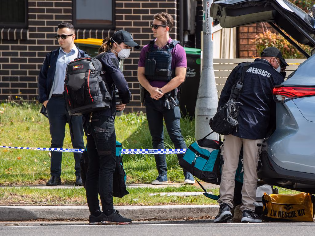Bondi terror attack: did ASIO miss deadly mix of guns and extremism?