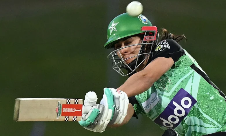 Bouchier to join Stars as Kapp replacement