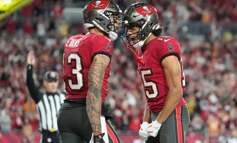 Buccaneers activate wide receivers Mike Evans, Jalen McMillan