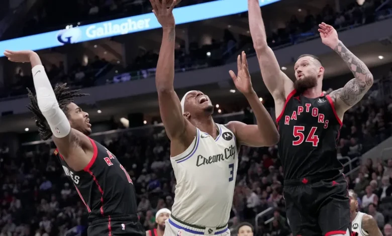 Bucks drop another game at Fiserv Forum before long road trip