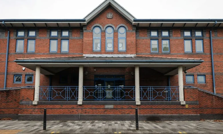 Bully boyfriend punched woman driver because she was late picking him up from work