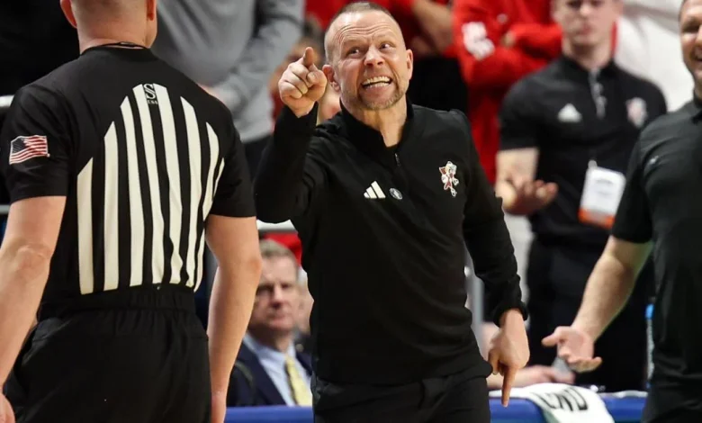 CRAWFORD | Hard hats and hard truths: Louisville faces rugged road test at Tennessee