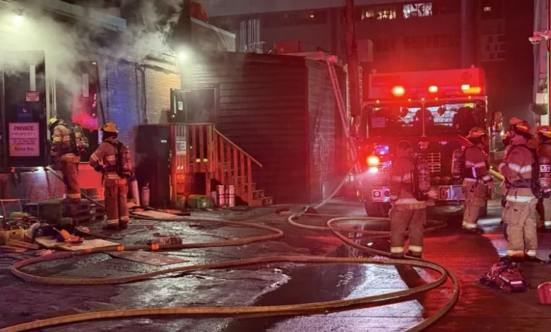 Calgary fire crews investigate fire at downtown business