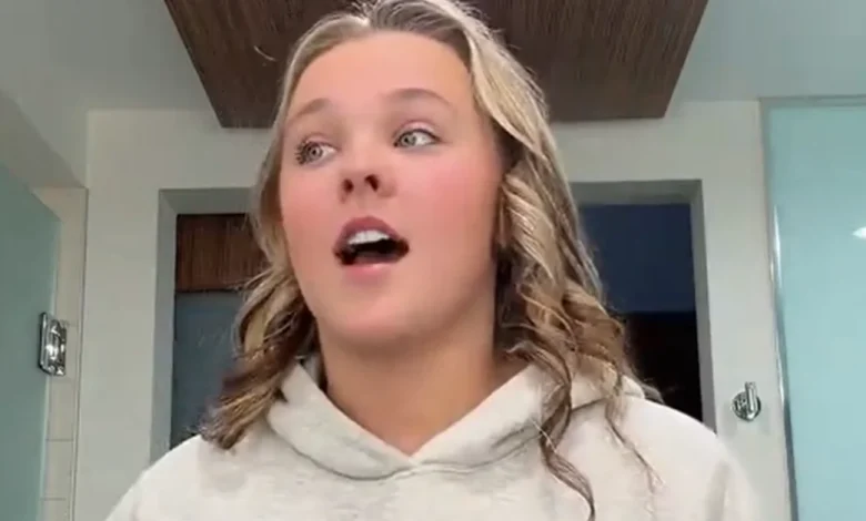 'Call 911': JoJo Siwa rushed to hospital hours before Mall Of America performance