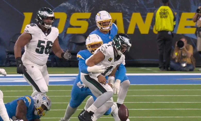 Can't-Miss Play: One INT and two fumbles occur within the same snap of Eagles-Chargers game