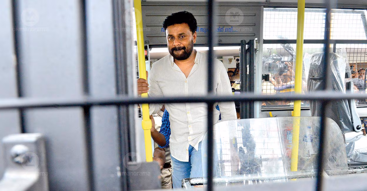 'Can't win case on false evidence', says Dileep's counsel, Prosecutor says all evidence to prove conspiracy submitted