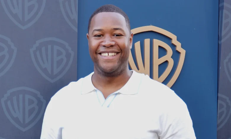 Casting News: Shrinking Star Scrubs Into The Pitt, Tracker Adds 90210 Vet, And More