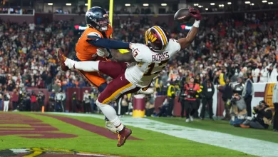 Catch of the year? Commanders' Treylon Burks makes incredible 1-handed TD grab vs. Broncos