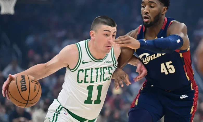 Celtics hang on in Cleveland, beat Cavs 117-115