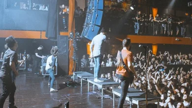 Chaos at Mall: Actress Nidhhi Agerwal Mobbed by Fans