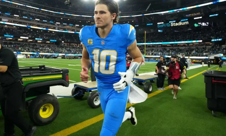 Chargers-Chiefs Live Game Recap: Bolts look to complete sweep of KC in Arrowhead