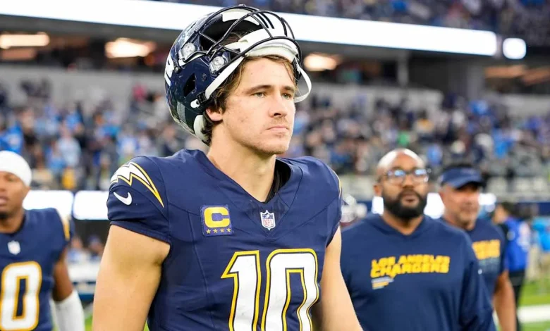 Chargers QB Justin Herbert (left hand) questionable to play Monday vs. Eagles