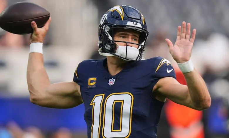 Chargers QB Justin Herbert to undergo surgery to fix break in left hand suffered in win over Raiders