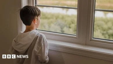 Child poverty strategy pledges end to children living in B&Bs