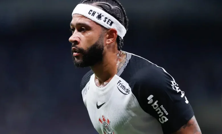 'Chosen': Memphis aumenta lista de gols decisivos no Corinthians