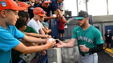 Cincinnati Reds, LHP reliever Caleb Ferguson agree to 1-year deal