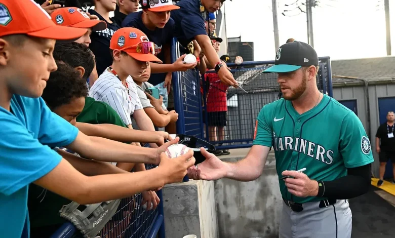 Cincinnati Reds, LHP reliever Caleb Ferguson agree to 1-year deal