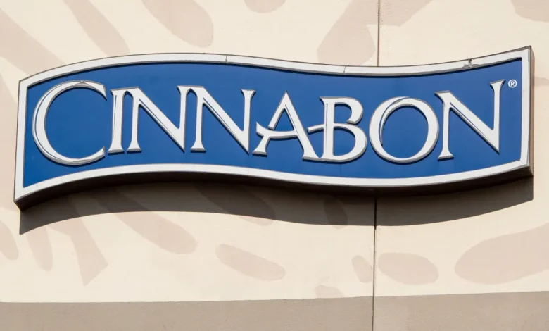 Cinnabon Responds to Viral Video of Worker Harassing Somali Couple