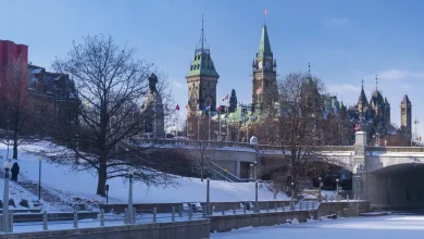 Cold snap brings temperatures in the -20s and more snow to Ottawa