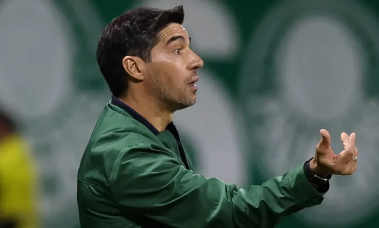 Com desfalques, Abel Ferreira muda a escalação do Palmeiras para enfrentar o Atlético-MG