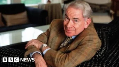 Comedian Stanley Baxter dies aged 99