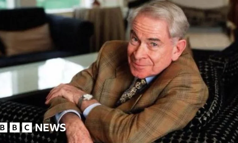Comedian Stanley Baxter dies aged 99