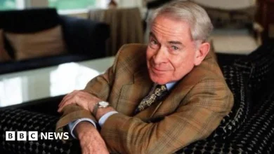Comedian Stanley Baxter dies aged 99