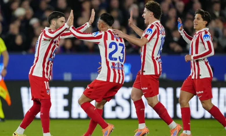 Con suspenso, Álex Baena marcó el gol del 1-0 de Atlético de Madrid ante Barcelona
