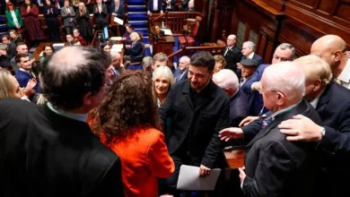 Cónal Thomas: Volodymyr Zelensky, master of wartime propaganda, uses his performer’s skill to woo Dáil chamber