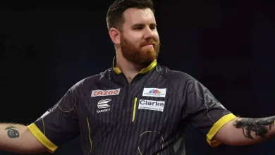 Confident start as Williams wins opening game at World Championships