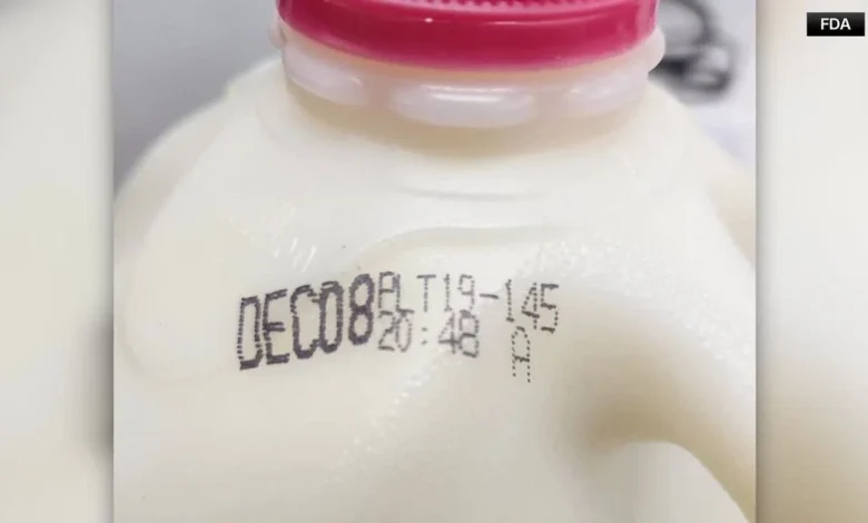 Consumers warned to discard recalled contaminated Prairie Farms milk