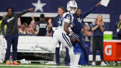 Cowboys' WR Lamb suffers concussion, ruled out