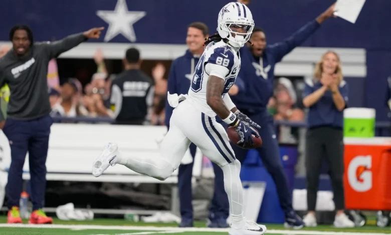 Cowboys' WR Lamb suffers concussion, ruled out