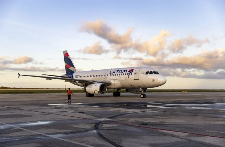 Curaçao receives first-ever LATAM flights from Bogotá, Lima