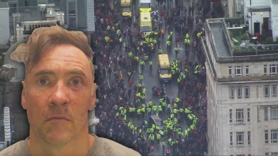 Dad heard screaming at fans to 'get out the way' as he ploughs into crowds | ITV News