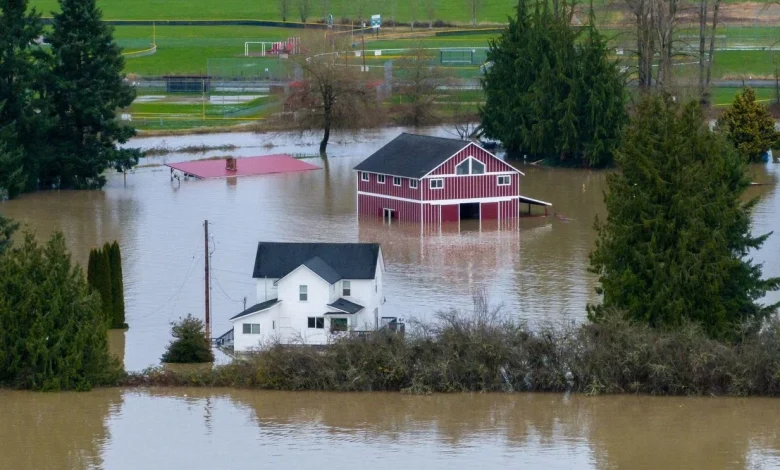 Deputies investigating reports of looting in flooded Snohomish County
