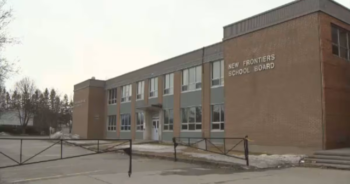 Des écoles de Châteauguay placées en confinement après une menace en ligne