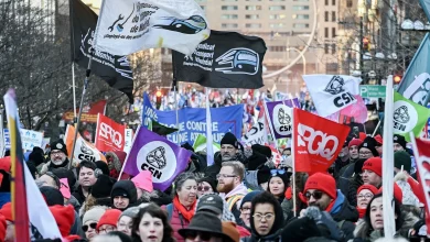 Des syndicats et groupes communautaires réunis pour une manifestation à Montréal