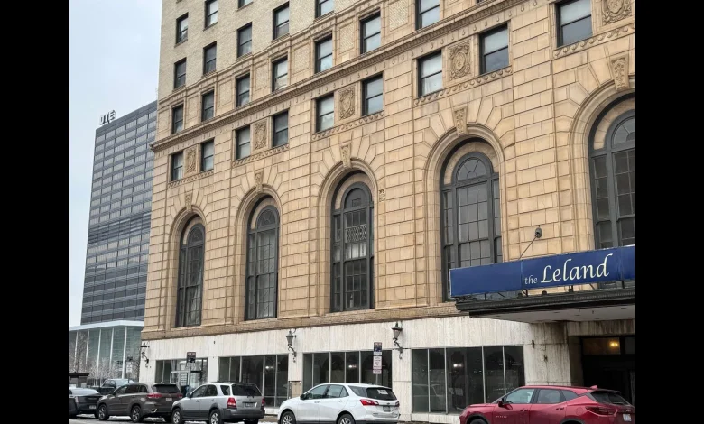 Detroit: Leland House tenants forced to evacuate due to power outage; Alden Towers residents without heat for one month