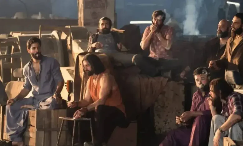 Dhurandhar: Ranveer Singh RESPONDS To BTS Images From Rehman Dakait's 'Paltan', Expresses Admiration For His 'BOYZ'