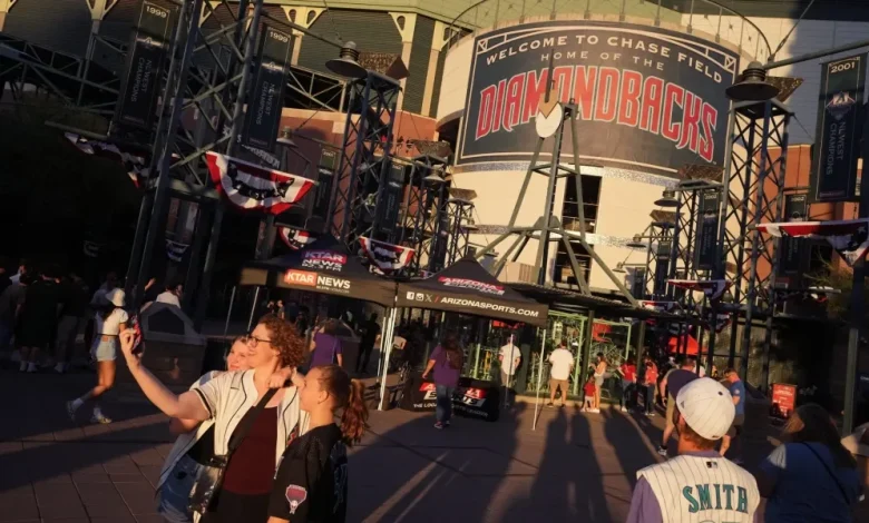 Diamondbacks bring back ‘best deal’ in baseball