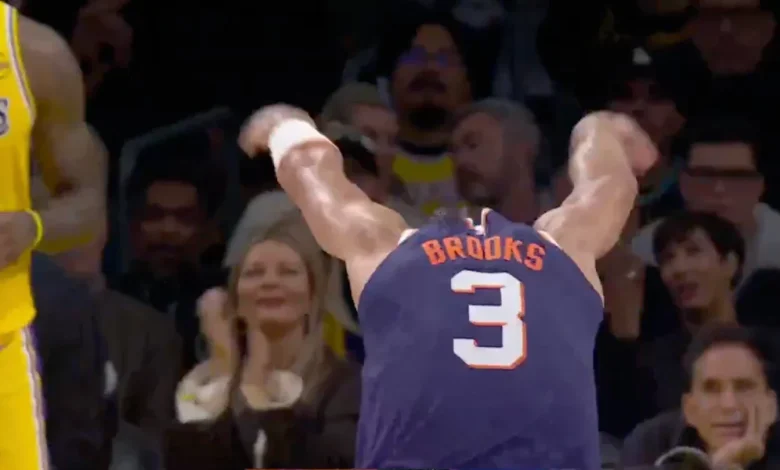 Dillon Brooks Taunted LeBron James With Famous Celebration After Dunk vs. Lakers