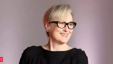 Divorce delays spark challenges for Meryl Streep and Martin Short, sources say