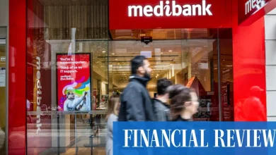 Doctors concerned Australians are dumping gold-tier health policies