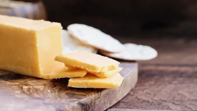 Does high-fat dairy prevent dementia? Not so fast, experts say