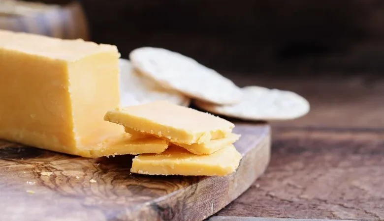 Does high-fat dairy prevent dementia? Not so fast, experts say