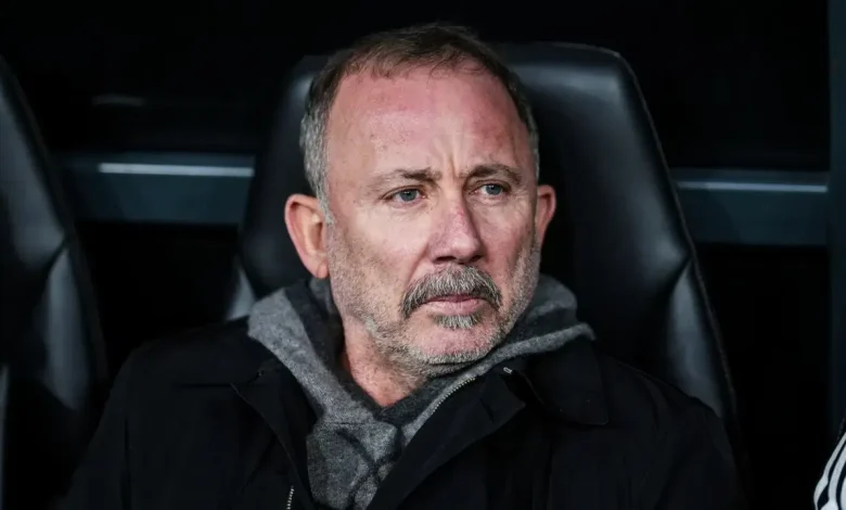 Dolmabahçe'de istifa sesleri: Beşiktaş'ta yönetime sert tepki!