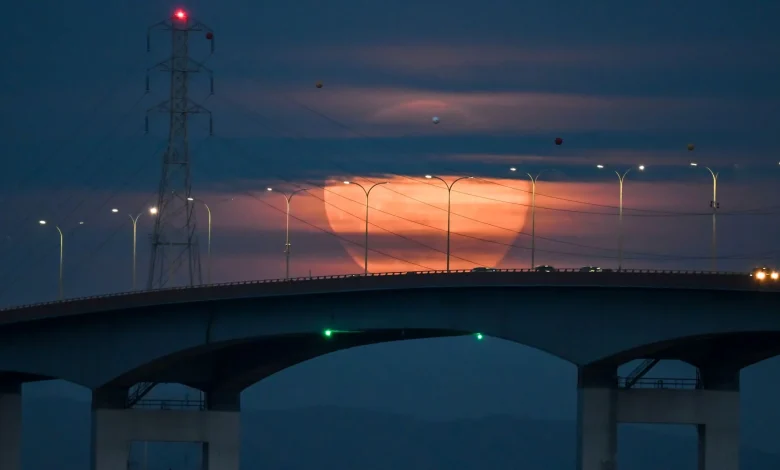 Don't miss the last full moon of 2025 as the 'Cold Supermoon' takes to the autumn sky on Dec. 4