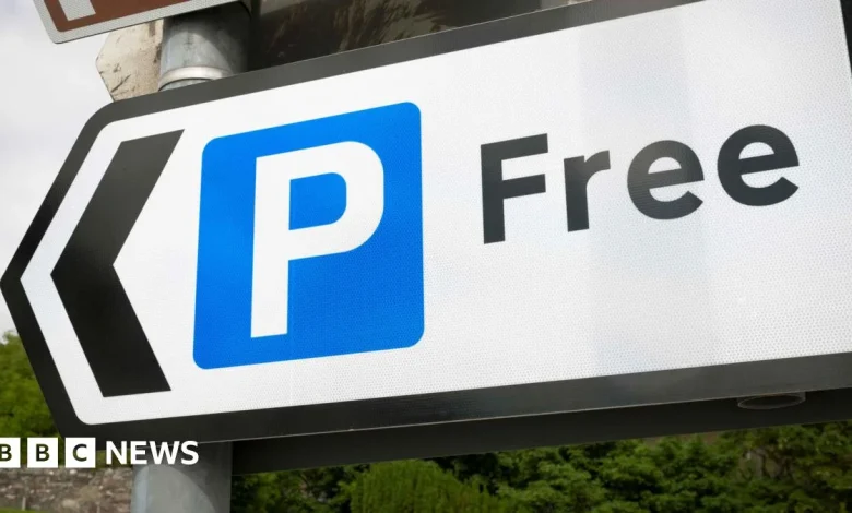 Dorset council announces free parking in run-up to Christmas