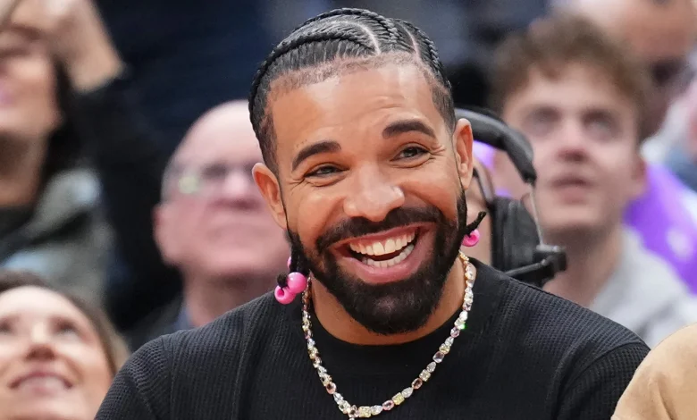 Drake Was the Most-Streamed Artist on Apple Music This Ye...